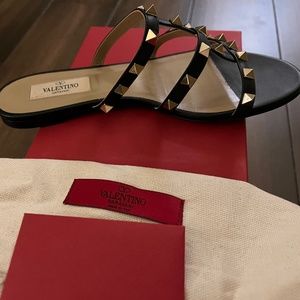 Valentino Black Rockstud Flat Sandal